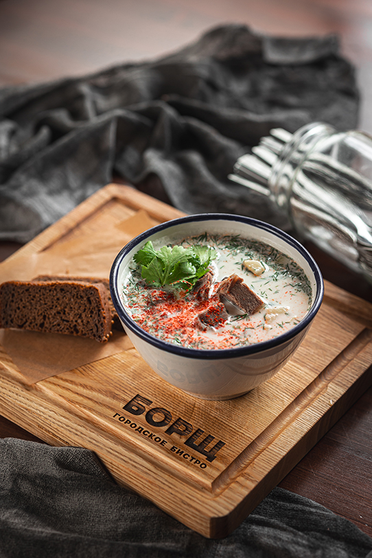Окрошка с аджикой и кинзой
